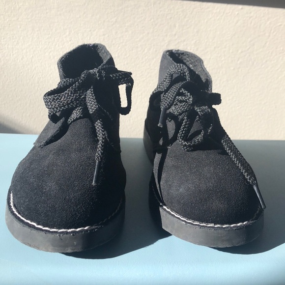 Boys black desert boot - Picture 2 of 3